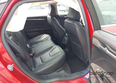 2020 Ford Fusion Plug-In Hybrid Titanium from USA, damaged, VIN 3FA6P0SU3LR101453